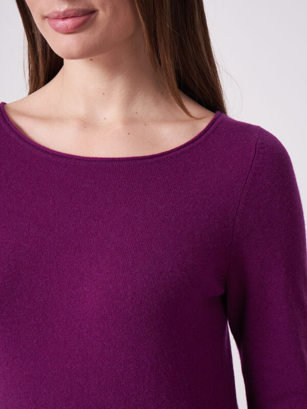 Basic Pullover mit U-Boot-Ausschnitt aus organischem Kaschmir image number 2