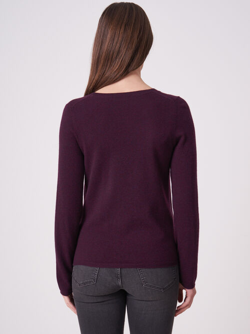 Basic fijngebreid vest met V-hals van biologisch cashmere