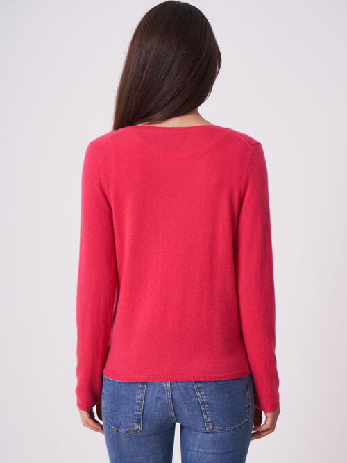 Basic Strickjacke mit V-Ausschnitt aus organischem Kaschmir