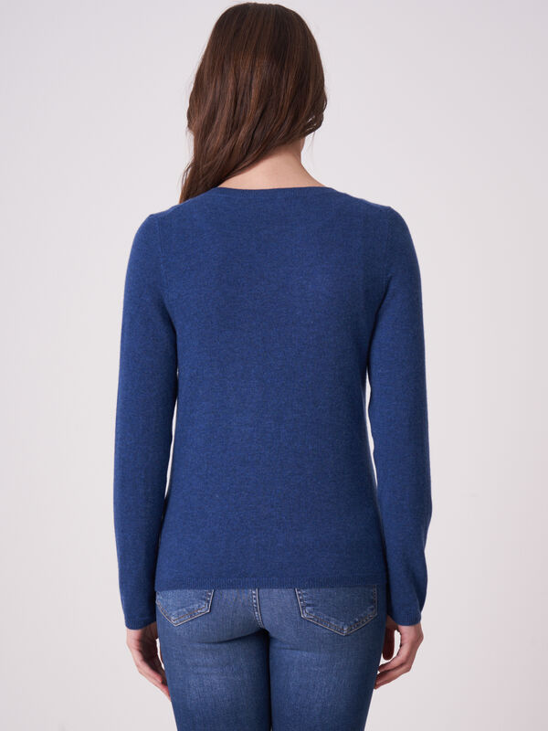 Basic fijngebreid vest met V-hals van biologisch cashmere image number 1