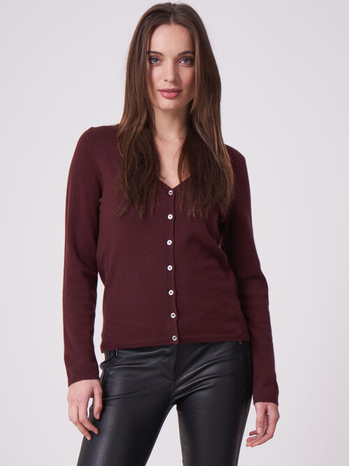 Basic fijngebreid vest met V-hals van biologisch cashmere