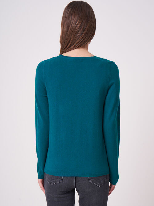 Basic fijngebreid vest met V-hals van biologisch cashmere