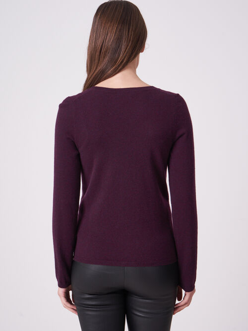 Basic fijngebreid vest met V-hals van biologisch cashmere