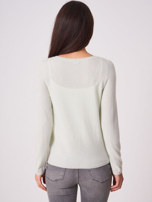 Basic fijngebreid vest met V-hals van biologisch cashmere