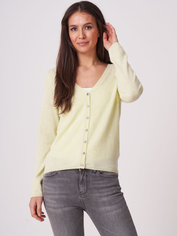 Basic fijngebreid vest met V-hals van biologisch cashmere image number 0