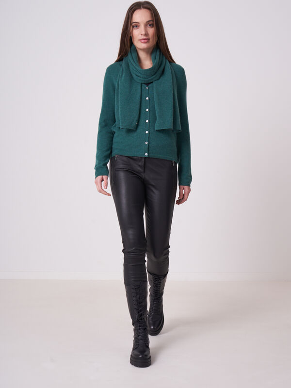 Basic fine knit organic cashmere V-neck cardigan image number 3