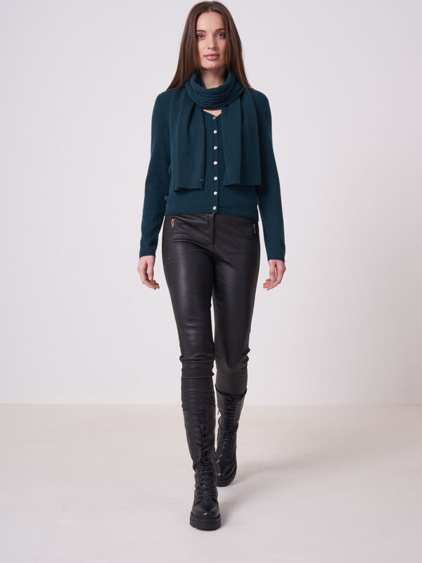 Basic fine knit organic cashmere V-neck cardigan image number 3