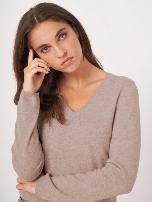 Basic  V-hals trui van cashmere wolmix