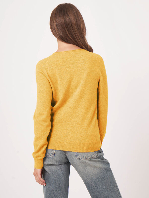 Gilet basique en cachemire mélangé  à col rond image number 4