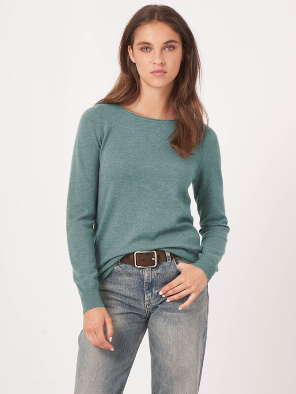 Basic cashmere blend boatneck sweater image number 0