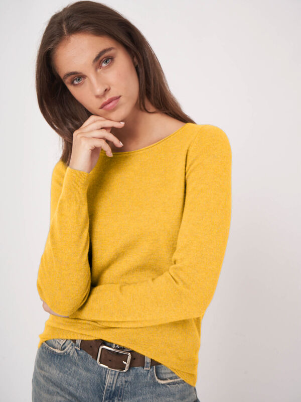 Pull basique en cachemire mélangé  à col bateau image number 2