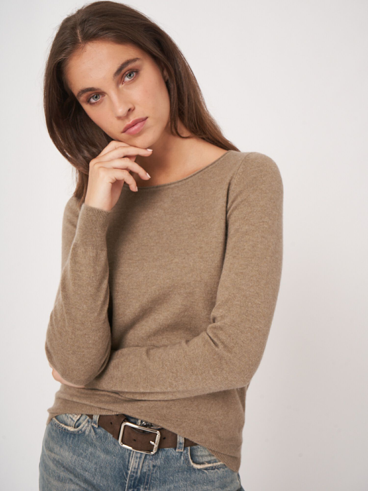 REPEAT cashmere Basic trui met boothals van cashmere wolmix