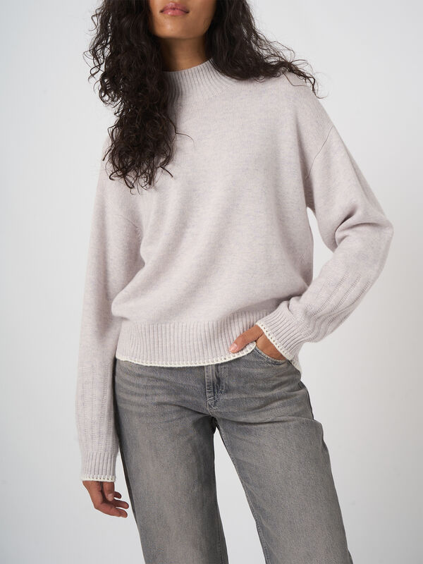 REPEAT Limited Edition - casual trui met gehaakte details image number 1