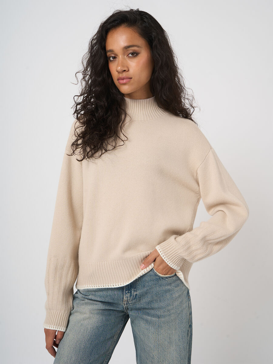 REPEAT Limited Edition - casual trui met gehaakte details image number 0