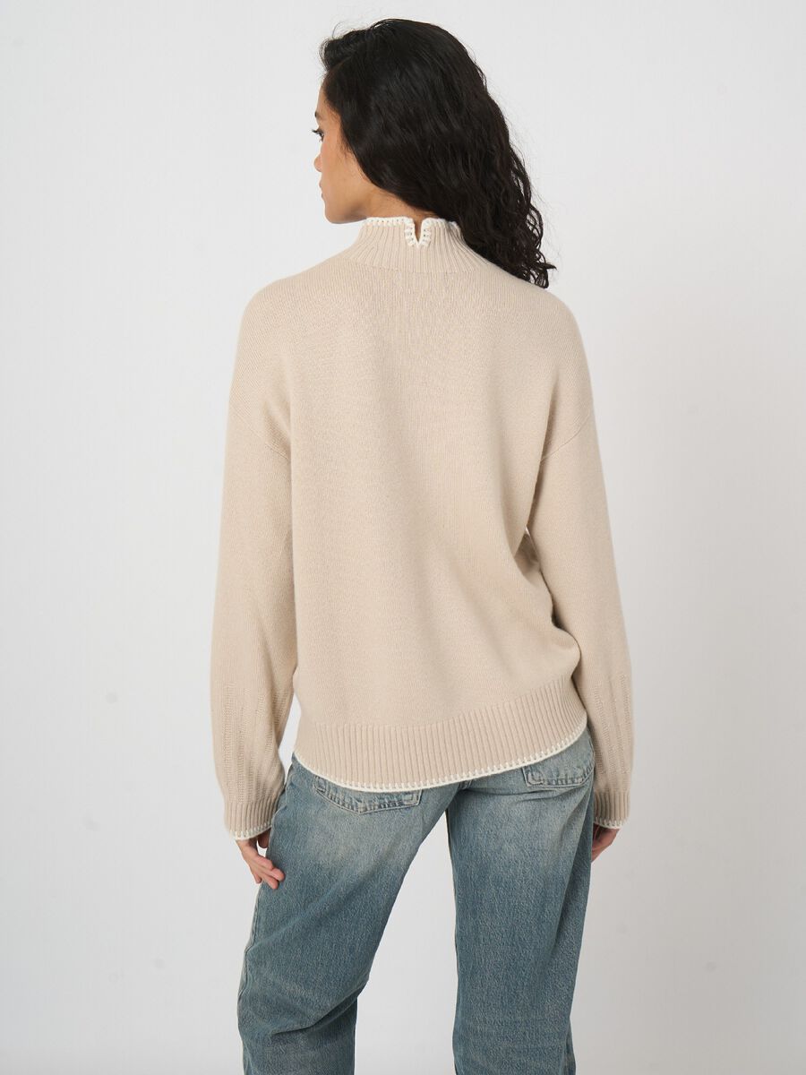 REPEAT Limited Edition - casual trui met gehaakte details image number 5