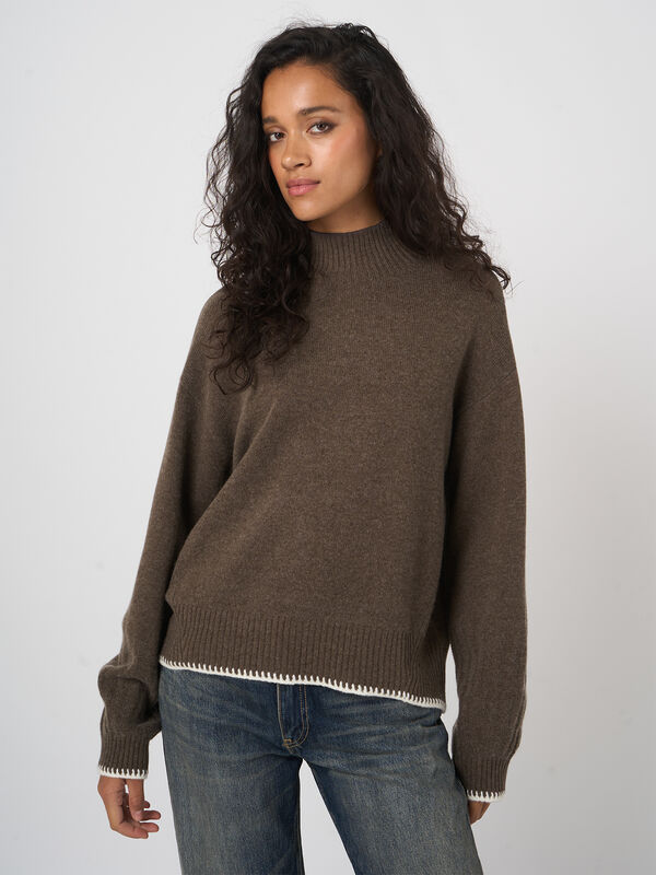 REPEAT Limited Edition - casual trui met gehaakte details image number 3