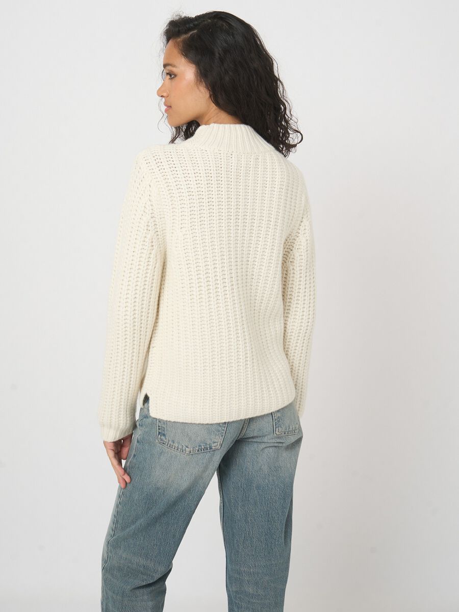 REPEAT Limited Edition - chunky rib kasjmier trui image number 5