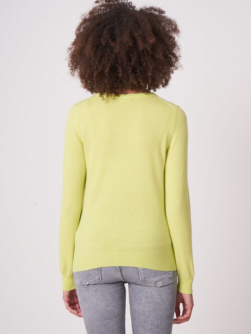 Basic organic cashmere cardigan with round neck