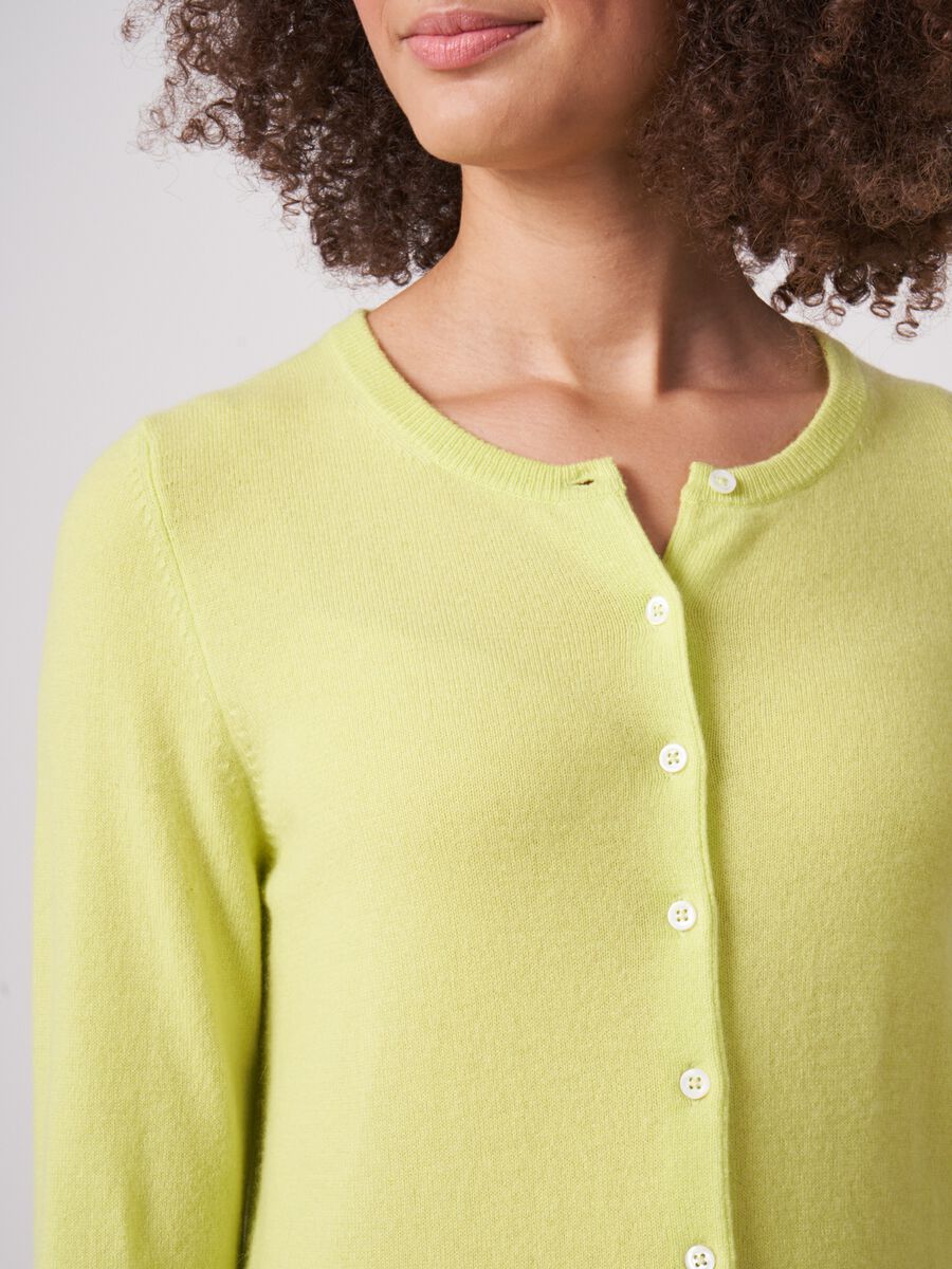 Basic organic cashmere cardigan with round neck image number 2