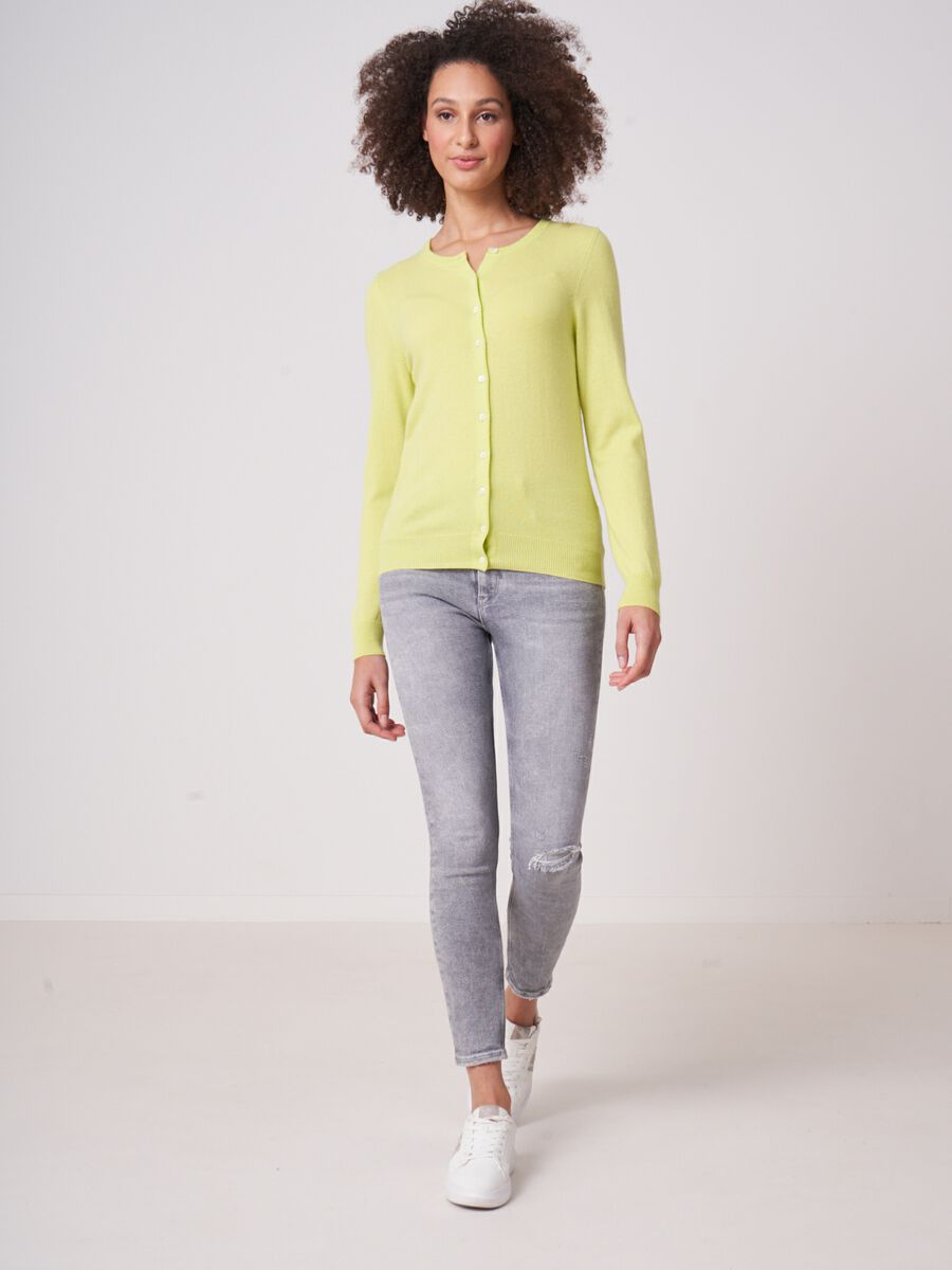 Basic organic cashmere cardigan with round neck image number 3