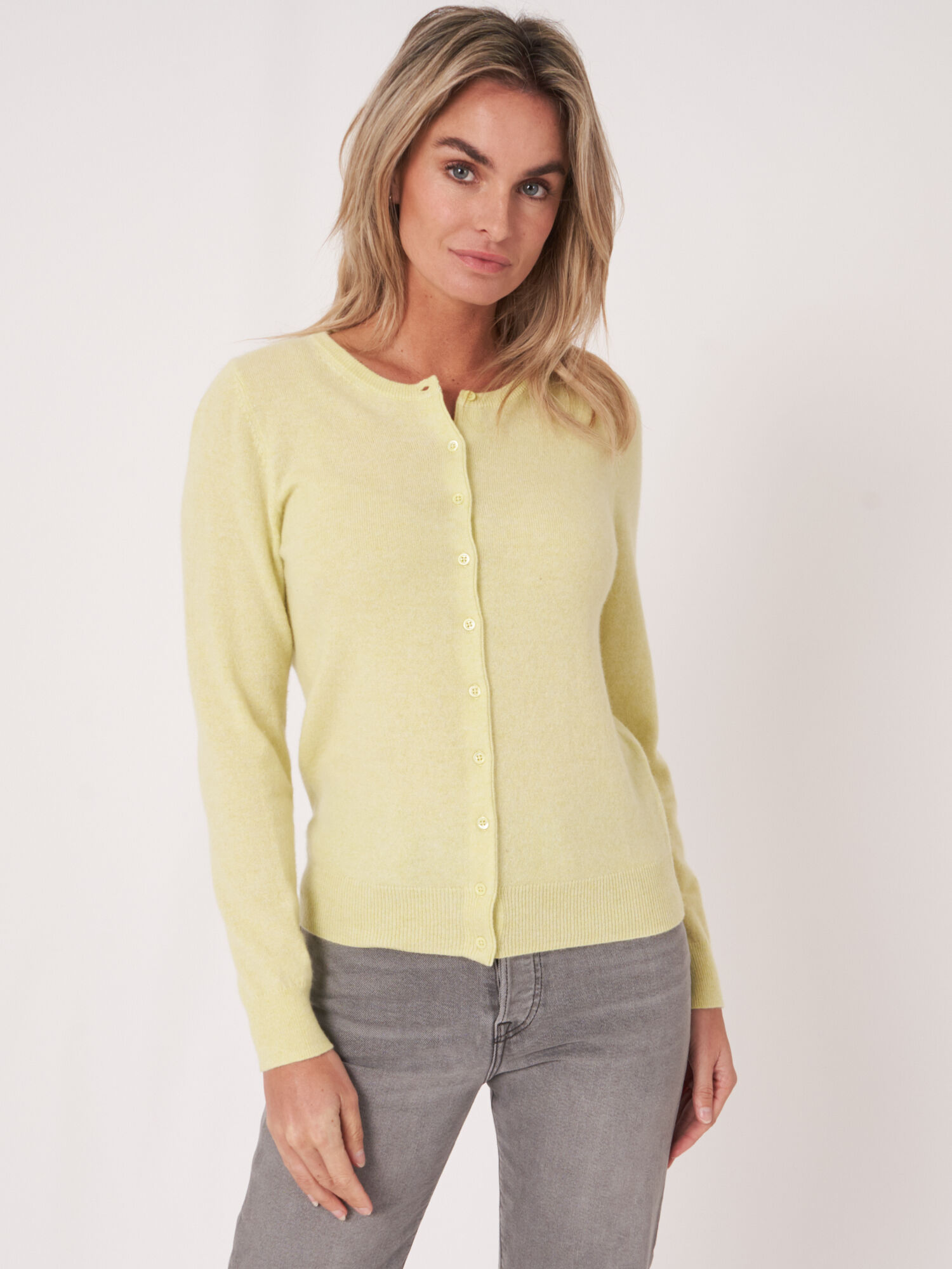 Basic organisch cashmere vest met ronde hals afbeelding