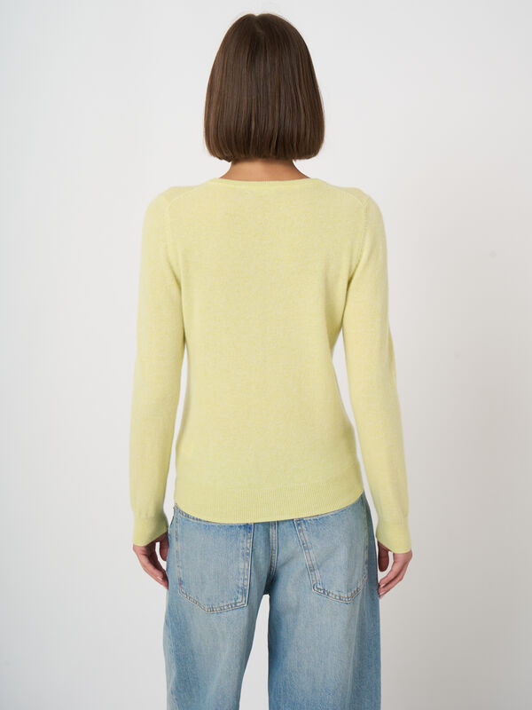 Basic organisch cashmere vest met ronde hals image number 3