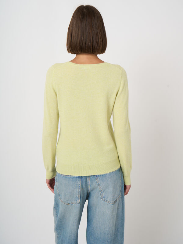 Basic Pullover mit V-Ausschnitt aus Bio-Kaschmir image number 3