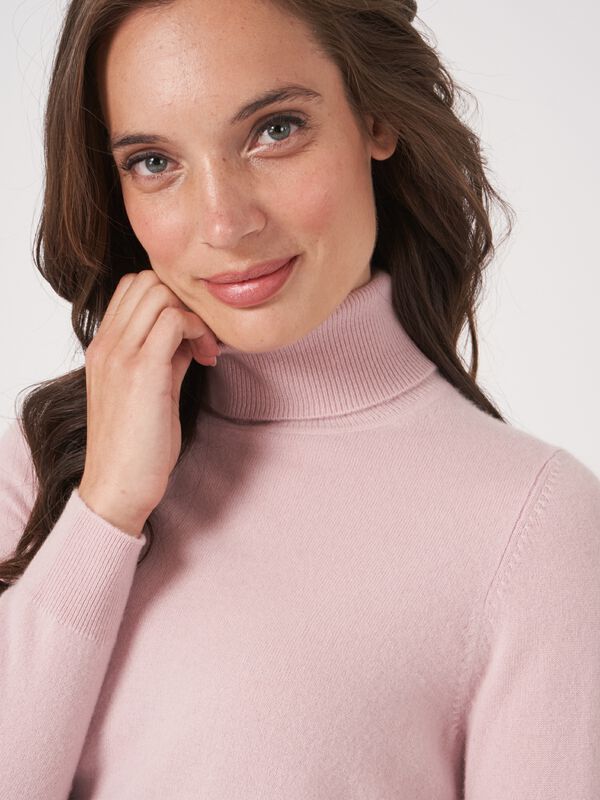 Basic trui met rolkraag van zuiver cashmere image number 3