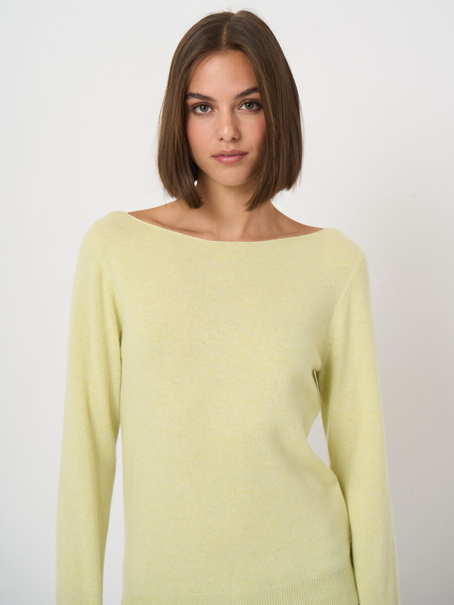 Basic Pullover mit U-Boot-Ausschnitt aus Bio-Kaschmir image number 1