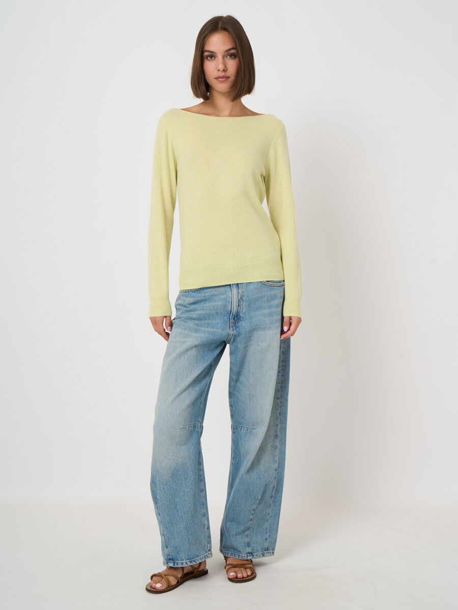 Basic Pullover mit U-Boot-Ausschnitt aus Bio-Kaschmir image number 2