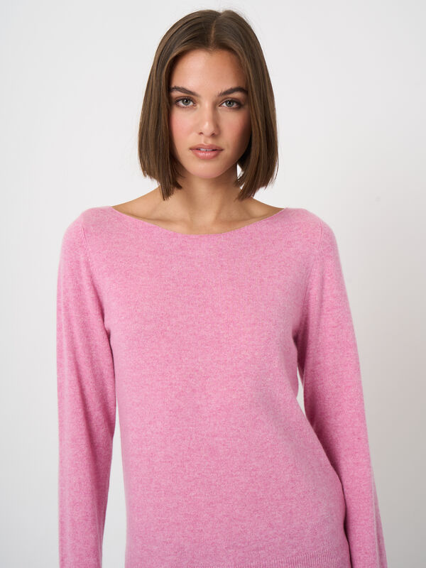 Basic organisch cashmere boothals trui image number 1