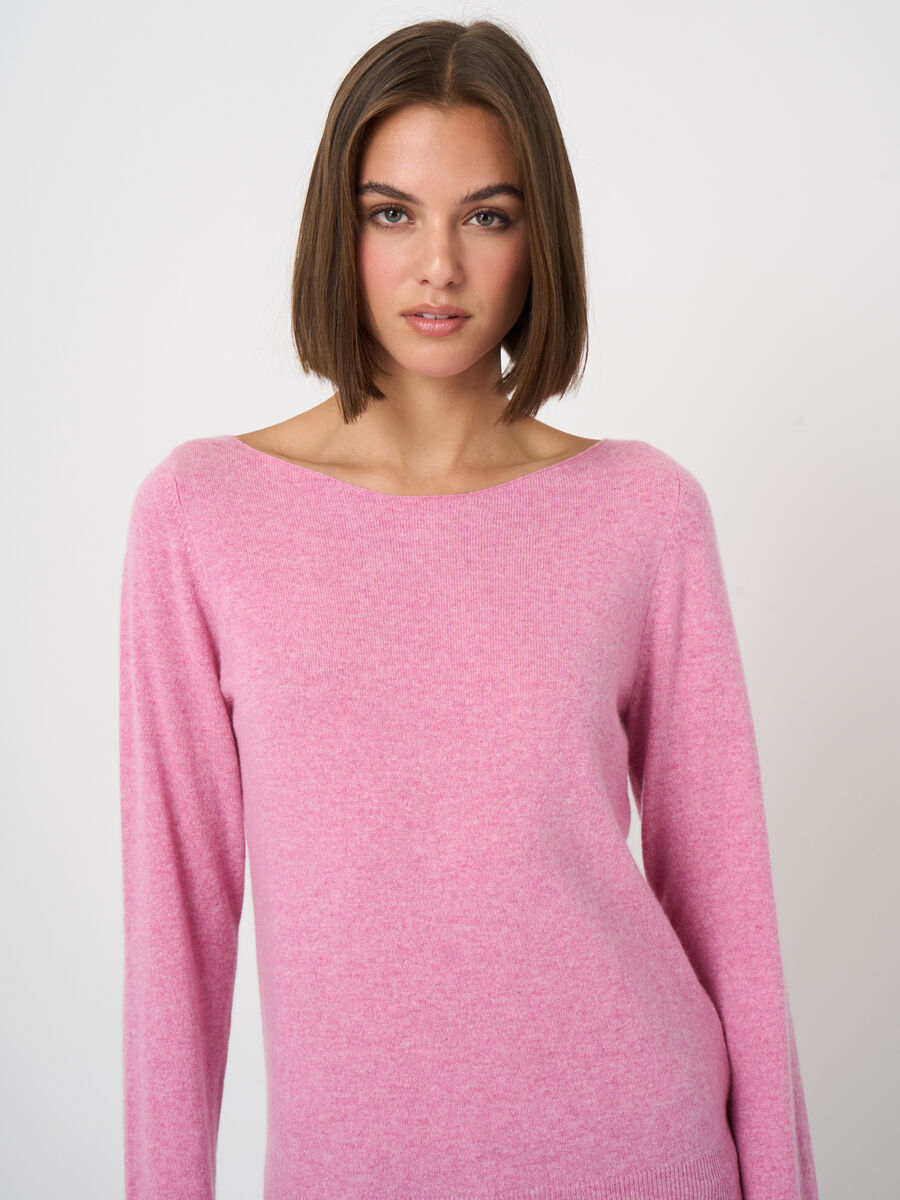 Basic Pullover mit U-Boot-Ausschnitt aus Bio-Kaschmir image number 1