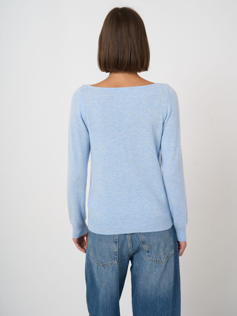 Basic Pullover mit U-Boot-Ausschnitt aus Bio-Kaschmir image number 3