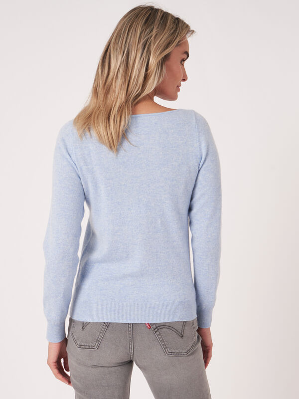 Basic organic cashmere boat neck jumper image number 5