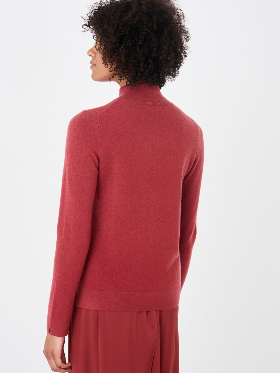 Pull à col montant en pur cachemire  image number 1
