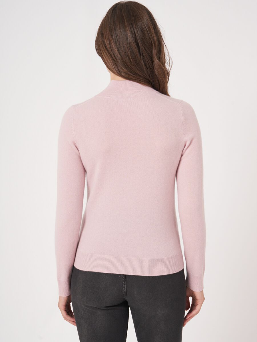 Pull en cachemire avec col montant image number 1