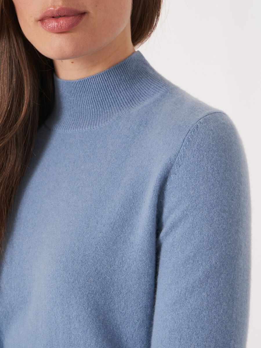 Pull en cachemire avec col montant image number 2