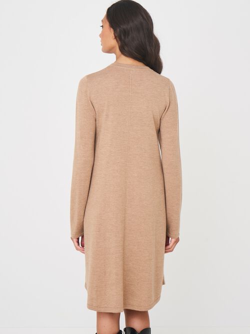 Robe trap&egrave;ze en laine m&eacute;rinos tricot&eacute;e