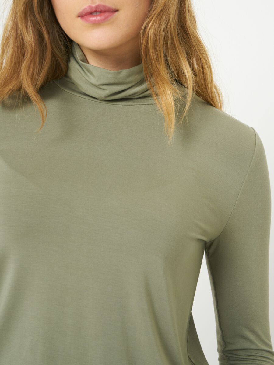 Turtleneck jersey long-sleeved top image number 2