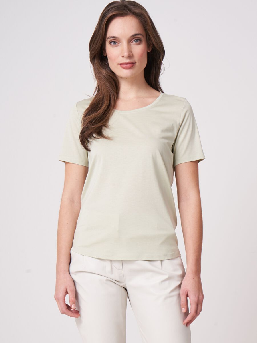 Women's basic T-Shirt image number 0