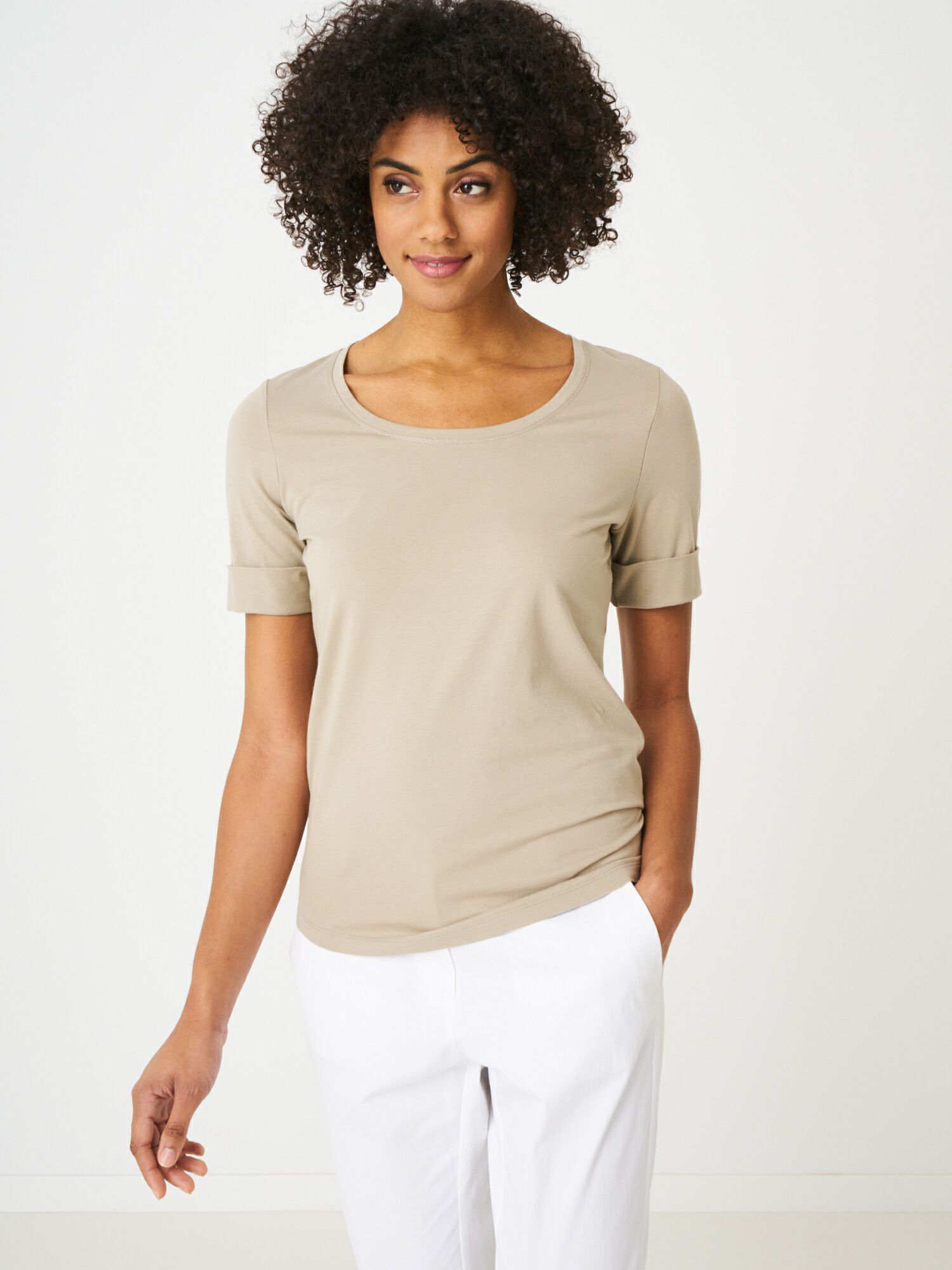 Dames T-shirt met opgerolde mouwen