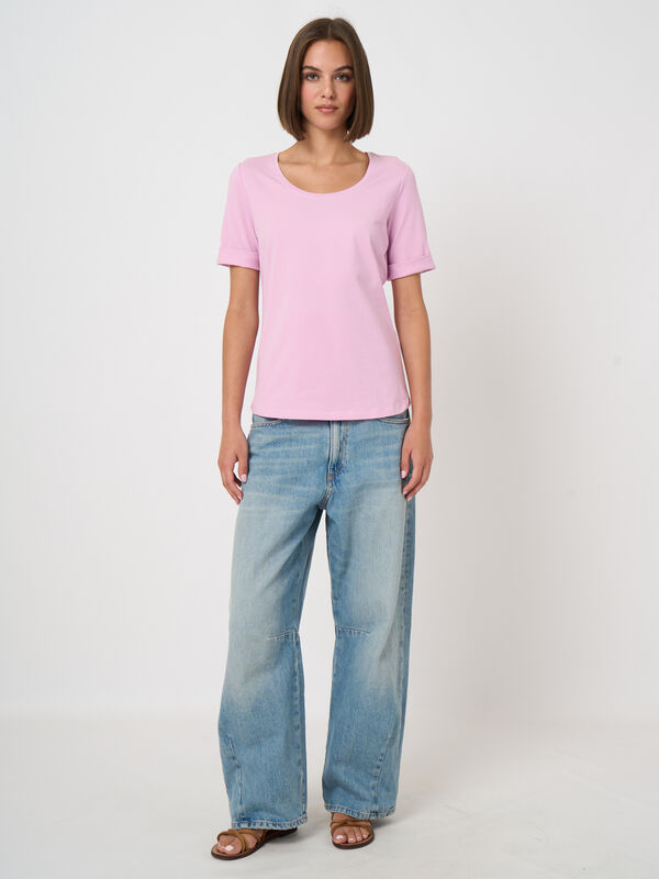 Basic T-shirt with rolled up sleeves image number 0