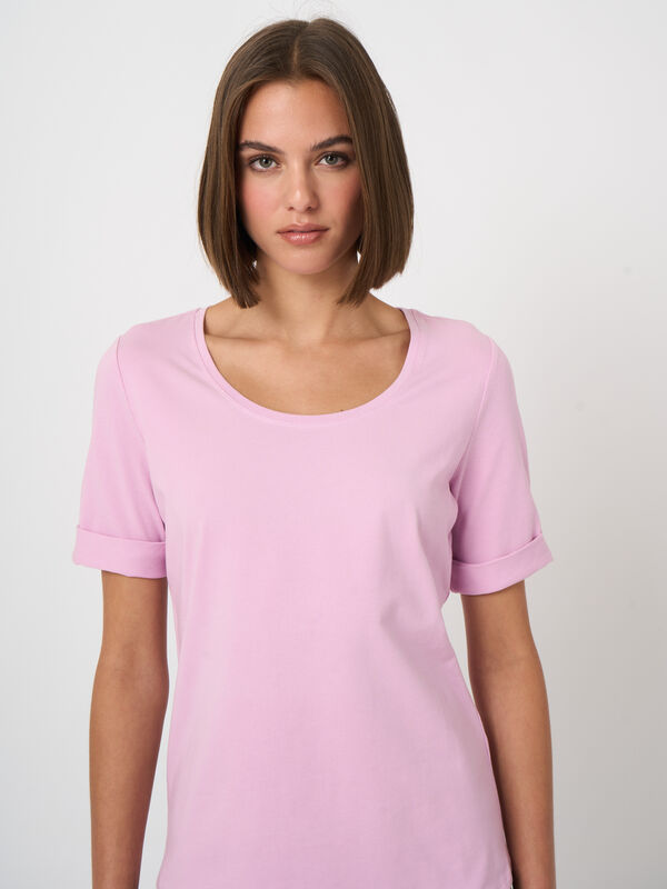 Basic T-shirt with rolled up sleeves image number 2