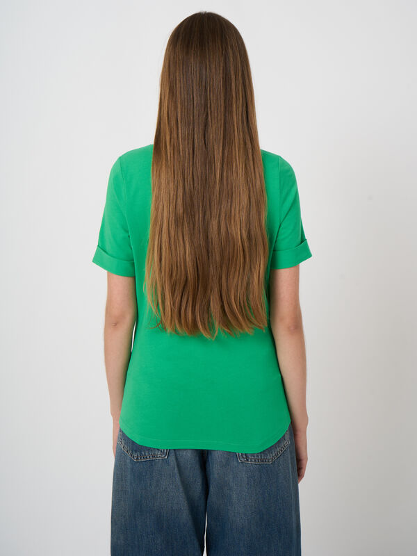 Basic T-shirt with rolled up sleeves image number 3