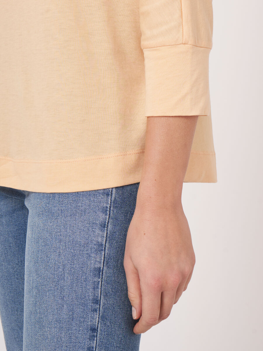 Batwing top with 3/4 sleeve image number 2