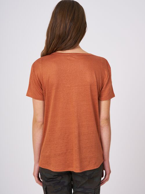 Basic pure linen V-neck T-shirt with chest pocket