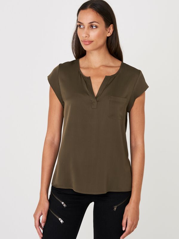 Short-sleeved silk top with pocket image number 0