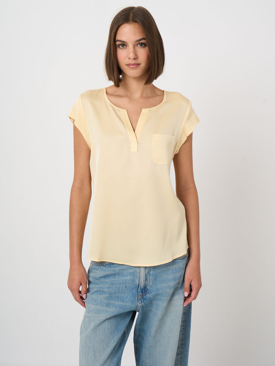 Short-sleeved silk top with pocket image number 1
