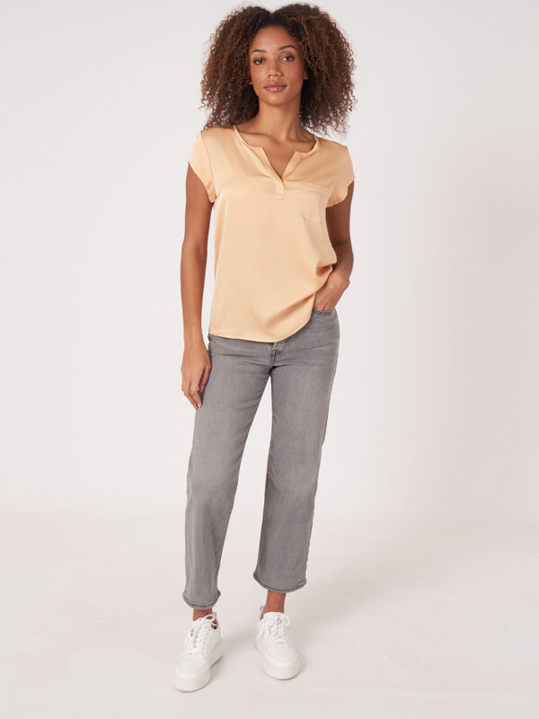 Short-sleeved silk top with pocket image number 1