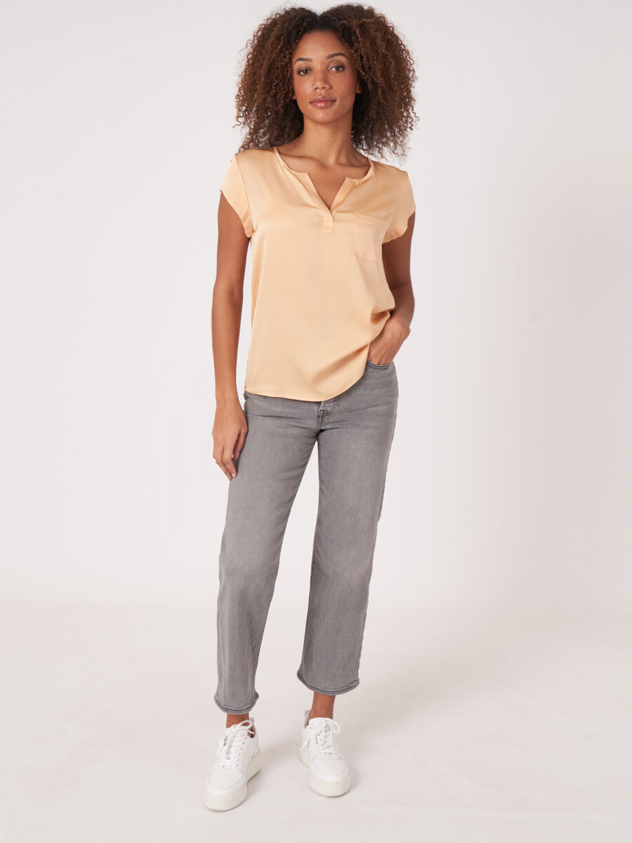 Blusentop mit Brusttasche image number 1